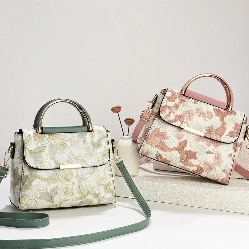 Waterproof Elegant Tote – Stylish Women’s Bag