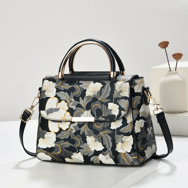 Waterproof Elegant Tote – Stylish Women’s Bag