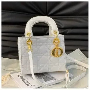 Trendy Leather Bag – Timeless & Versatile